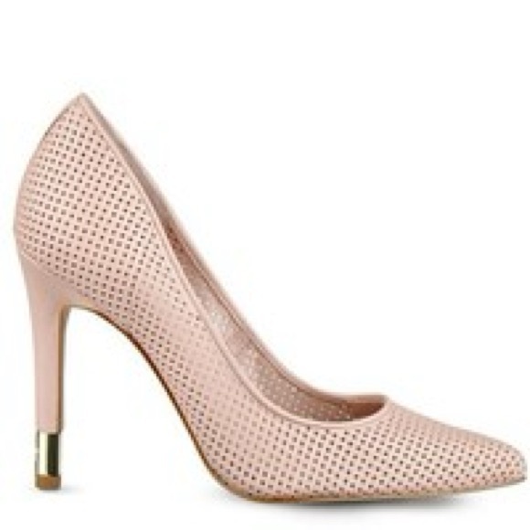 Guess Babbitt Pertorated‎ Leather Pumps Nude/Pink - Picture 1 of 10